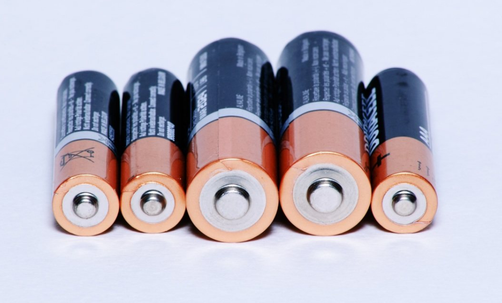 低温对锂离子电池的性能是否有影响？