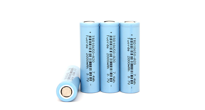 不同类型的电池的电解质都是什么？